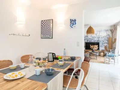 Coin salon dans l'établissement maison de l'arbousier