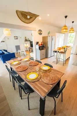 Cuisine ou kitchenette dans l'établissement Capbreton Surf House