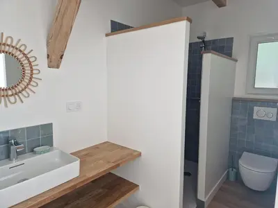 Salle de bains dans l'établissement Maisonette private garden