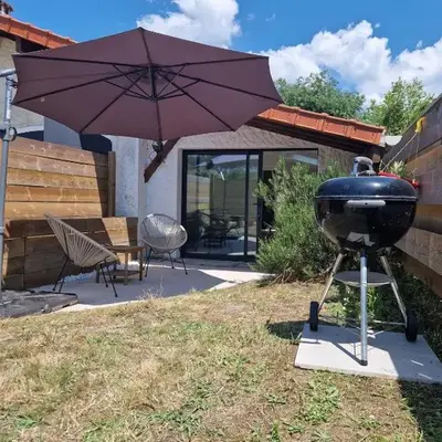 Maisonette private garden