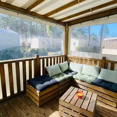 MH 542 Spacieux 40m2 avec 2 chambres 1 salle de bain dans Camping 4 étoiles