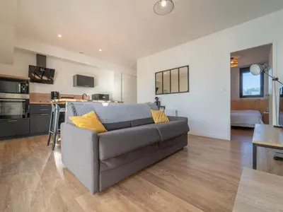 Cuisine ou kitchenette dans l'établissement Charmant appartement à 200m de l'océan avec terrasse et parking - FR-1-50-157