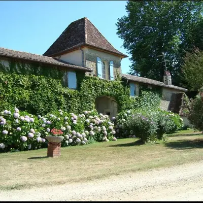 Pîgeonnier du Rau avec Parc et piscine 1-0