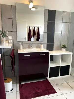 Salle de bains dans l'établissement La maison de CASTETS entre forêt et océan