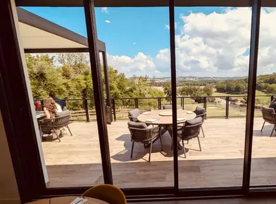 Balcon ou terrasse dans l'établissement Domaine de Chabrague