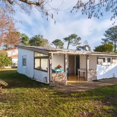 Biscarrosse Lac - A deux pas du lac maison avec jardin pour 6 personnes