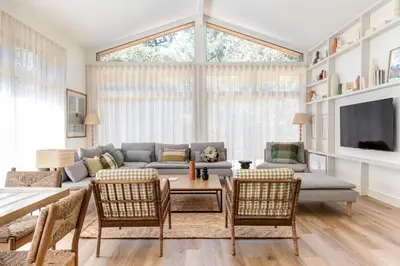 Télévision ou salle de divertissement dans l'établissement Villa Bikiak, proche de la plage, cœur Mouleau