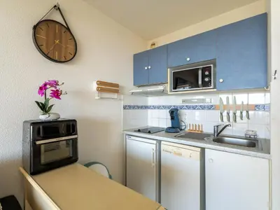 Cuisine ou kitchenette dans l'établissement Appartement 6 pers., vue océan, Mimizan Plage, parking - FR-1-50-158