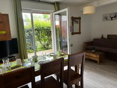 Coin salon dans l'établissement Aureilhan T2 50m2, 6 pers, wifi, piscine résidence