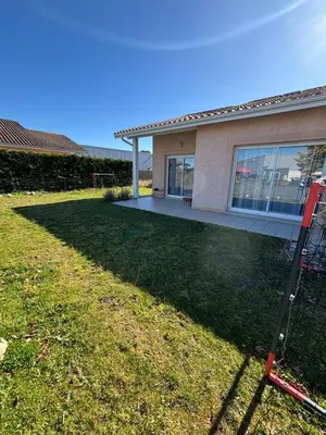 Jardin de l'établissement Maison-Biscarrosse ville-6 pers-lac-océan