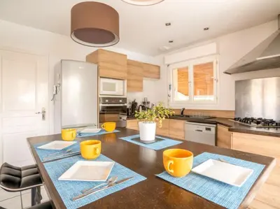 Cuisine ou kitchenette dans l'établissement Kerkokos Maison familiale avec piscine