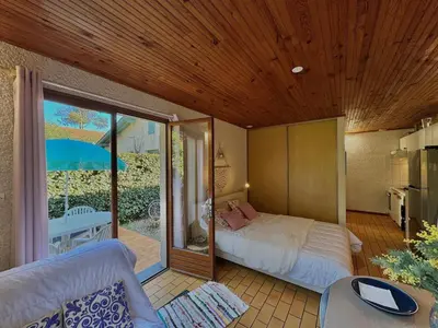 Un ou plusieurs lits dans un hébergement de l'établissement Kakatoès - Studio à 500m des plages