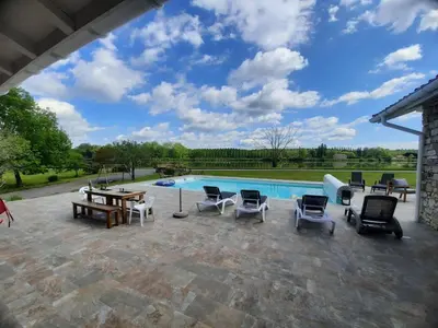 Piscine de l'établissement Villa de Campagne au bord de l'Adour ou située à proximité