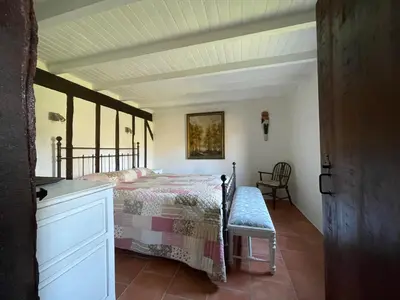 Un ou plusieurs lits dans un hébergement de l'établissement maison Jus