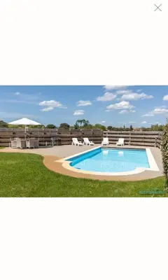 Piscine de l'établissement Maison Pierre 3 bedroom house with swimming pool ou située à proximité