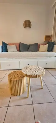 Coin salon dans l'établissement Appartement cosy sous pinède lac de Biscarrosse rénové