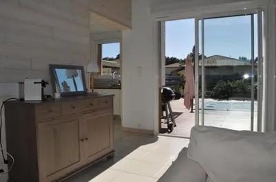 Télévision ou salle de divertissement dans l'établissement Villa Ita 6 to 8 berths - Private pool