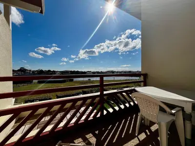 Balcon ou terrasse dans l'établissement Bleu Courant - T4 avec balcon vue courant