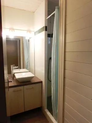 Salle de bains dans l'établissement VVF Landes Moliets