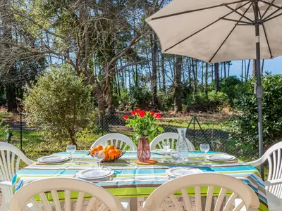Jardin de l'établissement Holiday Home Bosquet des Ecureuils 17 by Interhome