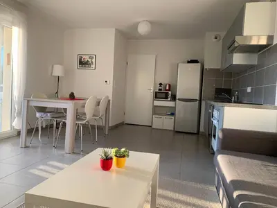 Cuisine ou kitchenette dans l'établissement Appartement Gujan Mestras premier étage