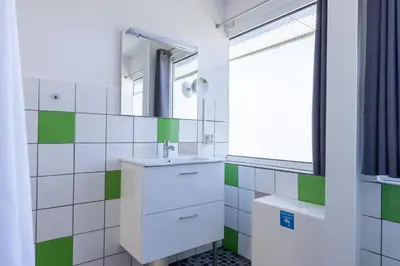 Salle de bains dans l'établissement L'îlot Narossais 2 - idéal curistes - clim - proche Dax