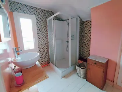 Salle de bains dans l'établissement Villa Lusitania