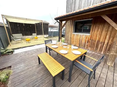 Balcon ou terrasse dans l'établissement Havre du Bassin avec piscine et studio indépendant