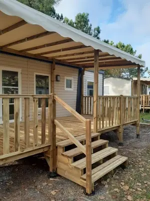 Balcon ou terrasse dans l'établissement La Plage 4 étoiles emplacement C41 3CH 1SDB 6 personnes