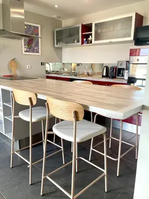 Cuisine ou kitchenette dans l'établissement Appart à 200m de la plage de Contis