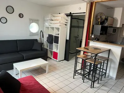 Cuisine ou kitchenette dans l'établissement Studio mimizan