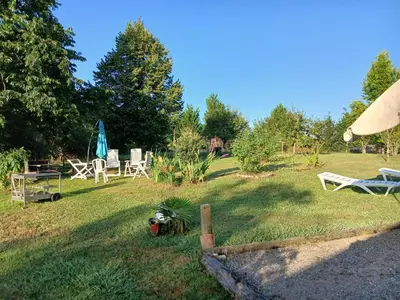 Jardin de l'établissement ENTRE ADOUR et MONTAGNE