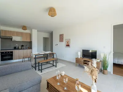 Cuisine ou kitchenette dans l'établissement Appartement T4 lumineux à Biscarrosse - 6 à 8 pers. - Parking inclus - FR-1-319-599