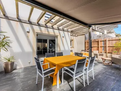 Balcon ou terrasse dans l'établissement Maison spacieuse à Biscarrosse-Plage près de l'océan - FR-1-521-251