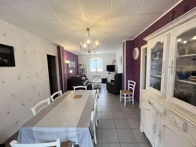 Coin salon dans l'établissement Villa rénovée près du lac, Biscarrosse - FR-1-831-2
