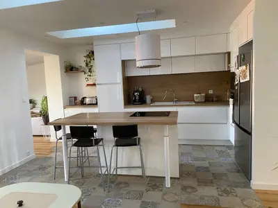 Cuisine ou kitchenette dans l'établissement Maison familiale Tarnos, 4 chambres, jacuzzi