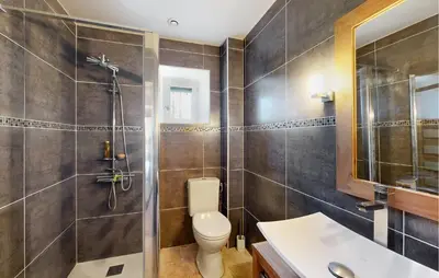 Salle de bains dans l'établissement Beautiful Home In Ossages