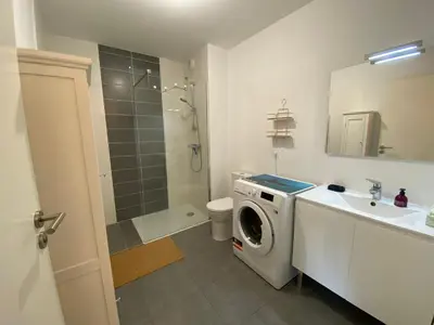 Salle de bains dans l'établissement Appartement moderne proche centre Capbreton