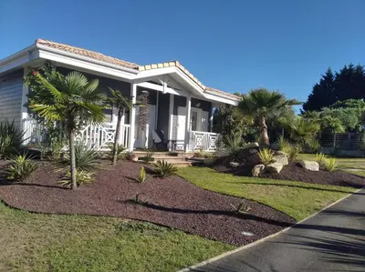 Jardin de l'établissement Maison proche du Bassin d'Arcachon