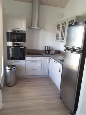 Cuisine ou kitchenette dans l'établissement Maison proche du Bassin d'Arcachon