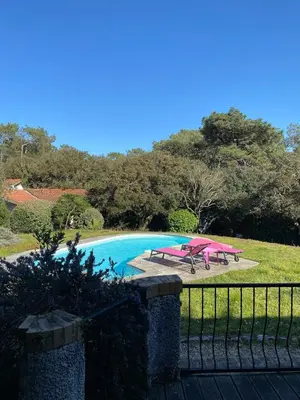 Piscine de l'établissement Bourdaines - Villa entre océan et forêt ou située à proximité