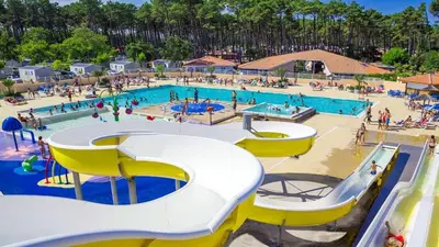 Piscine de l'établissement Mobile Home 6 personnes ou située à proximité