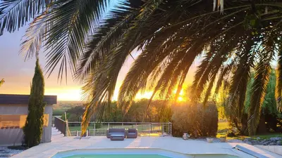 Lever ou coucher de soleil vu de la maison de vacances ou à proximité