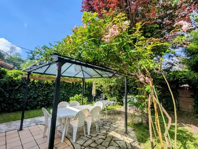 Jardin de l'établissement Maison 3 étoiles climatisée, jardin, parking, proche centre et thermes