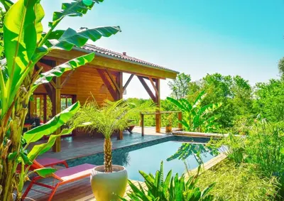 Jardin de l'établissement Villa éco-lodge sur pilotis - Piscine, Vélo, Plancha - entre Bayonne et Hossegor