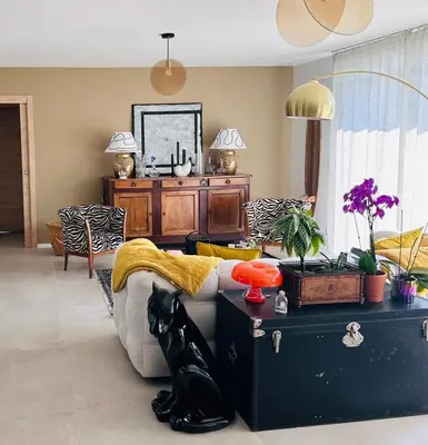 Coin salon dans l'établissement New house, everything within walking distance, swimming pool