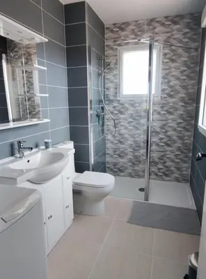 Salle de bains dans l'établissement L'appartement Verdalle, proche de la plage de La Hume