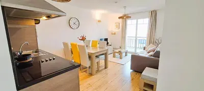 Cuisine ou kitchenette dans l'établissement Brise Marine, piscine, confort entre dune et océan