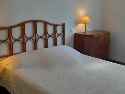 Un ou plusieurs lits dans un hébergement de l'établissement Maison spacieuse à Capbreton, proche port et plages, jusqu'à 6 personnes - FR-1-239-1122
