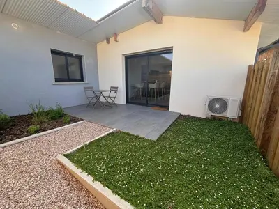 Jardin de l'établissement DACSE-VILLAGE - Gite 01